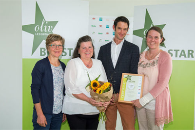 L'équipe du magasin bio avec le prix bio star 2018